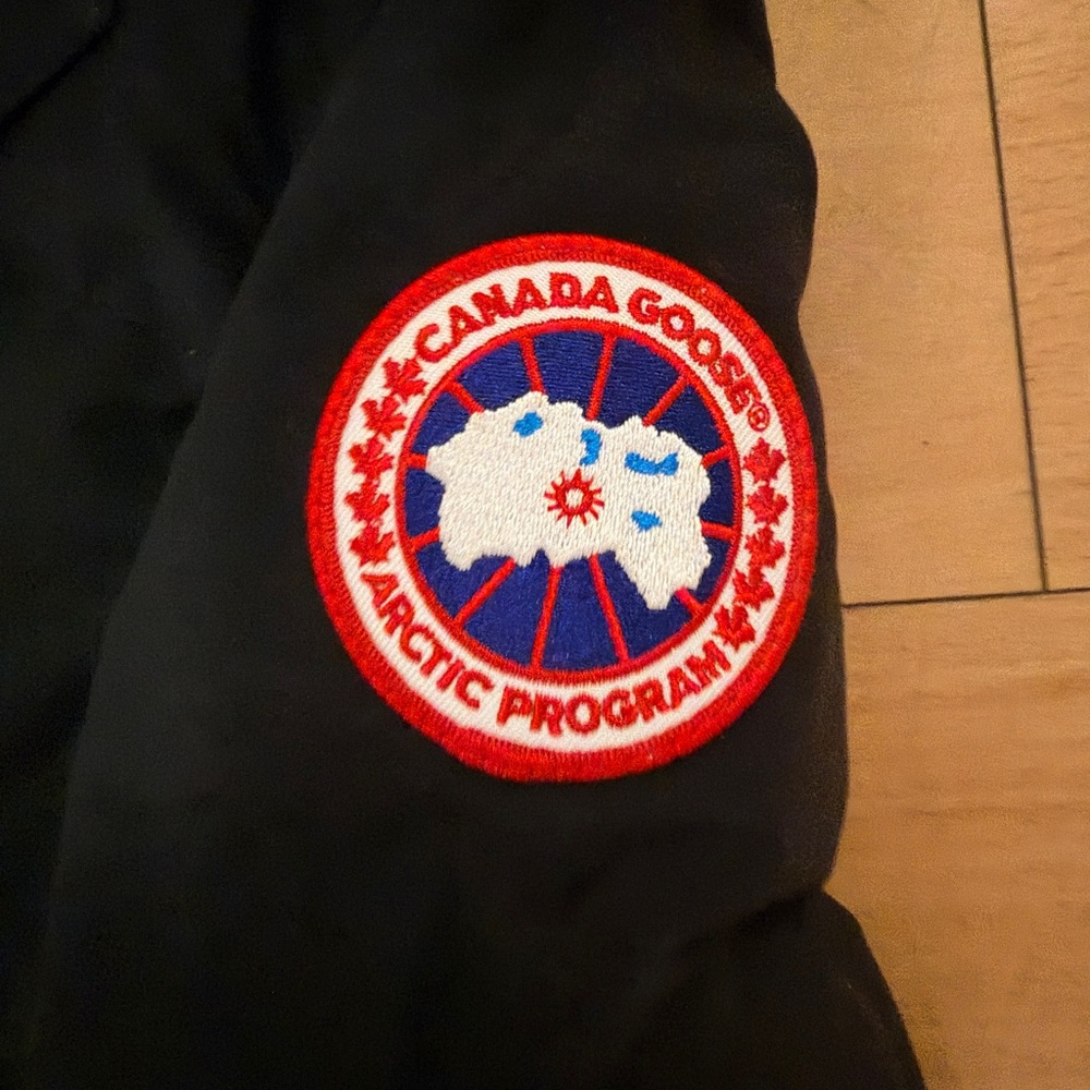 Canada Goose Black Ski Jacket/ Parka with Fur Hood - Picture 2 of 4